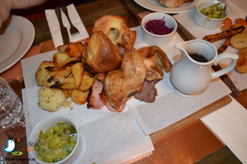 A Family Sunday Lunch At The Lescar, Sheffield