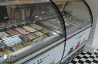 Cake & Sundaes At Ice Creams & Dreams, Bakewell