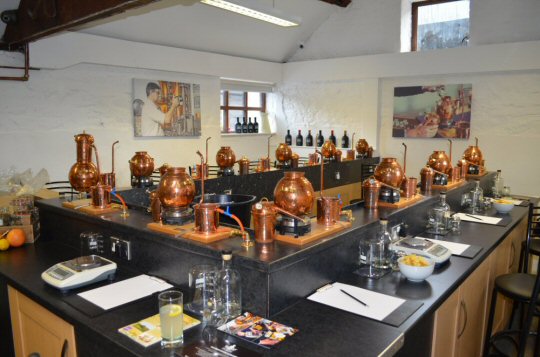 Making Gin At The 45 Gin School