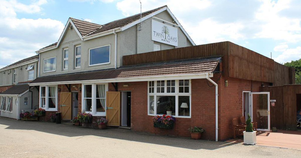 Sunday Lunch Carvery At The Twin Oaks Hotel, Palterton, Chesterfield