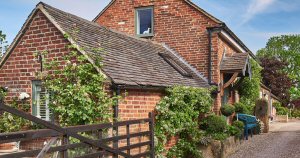 Hall Farm Holidays in Hollington, Ashbourne, Derbyshire