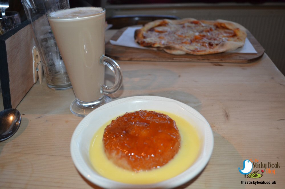 Pizza At The Bulls Head, Belper Lane End
