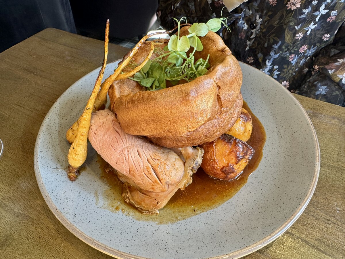 Sunday Lunch At The Recently Re-Opened Batemans Mill, Old Tupton Sunday Lunch At The Recently Re-Opened Batemans Mill, Old Tupton