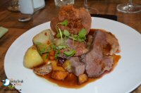 Easter Sunday Lunch at The Three Horseshoes, Long Lane Village