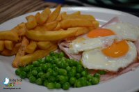 Family Lunch At The Wheatsheaf In Bakewell