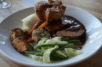 A Socially Distanced Sunday Lunch At The Hope & Anchor, Wirksworth