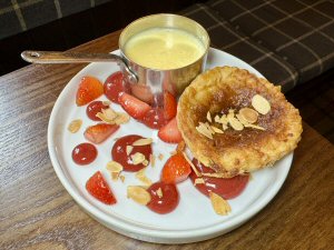 Sunday Lunch At The Scotsmans Pack, Hathersage