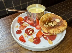 Sunday Lunch At The Scotsmans Pack, Hathersage