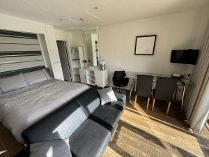 A Stay At Willow Barn B&B, Wick St Lawrence, April 2026