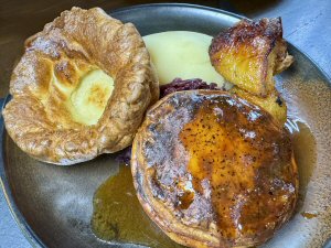 A Visit To The Cricketts Inn, Acresford, September 2026