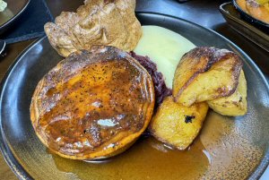 A Visit To The Cricketts Inn, Acresford, September 2026