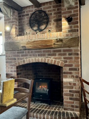 A Visit To The Cricketts Inn, Acresford, September 2026