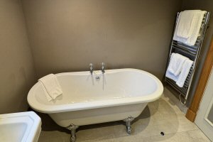 A Visit To Ye Olde Bell Hotel, Barnby Moor, September 2026